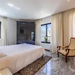 Luxurious 5 Bedroom Pool, 3min From St Julian's Βίλα Is-Swieqi