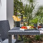 Luxurious 5 Bedroom Pool, 3min From St Julian's *