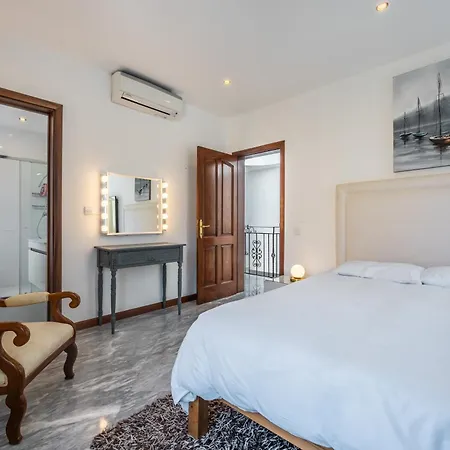 Villa Luxurious 5 Bedroom Pool, 3min From St Julian's *