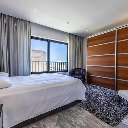 Villa Luxurious 5 Bedroom Pool, 3min From St Julian's Is-Swieqi