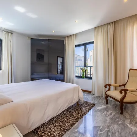 Luxurious 5 Bedroom Pool, 3min From St Julian's Вилла Is-Swieqi