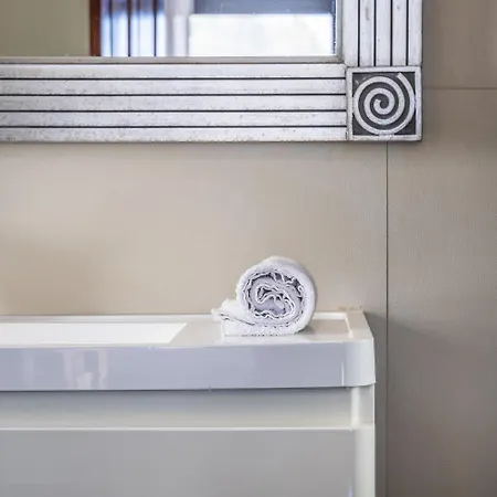 Luxurious 5 Bedroom Pool, 3min From St Julian's Βίλα Is-Swieqi