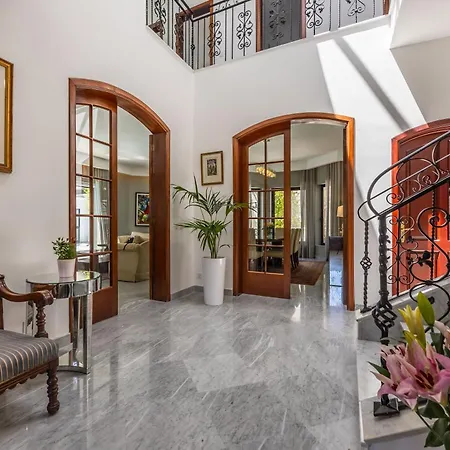 빌라 Luxurious 5 Bedroom Pool, 3min From St Julian's *