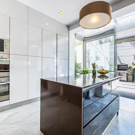 Luxurious 5 Bedroom Pool, 3min From St Julian's Is-Swieqi