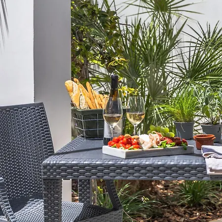 Luxurious 5 Bedroom Pool, 3min From St Julian's *