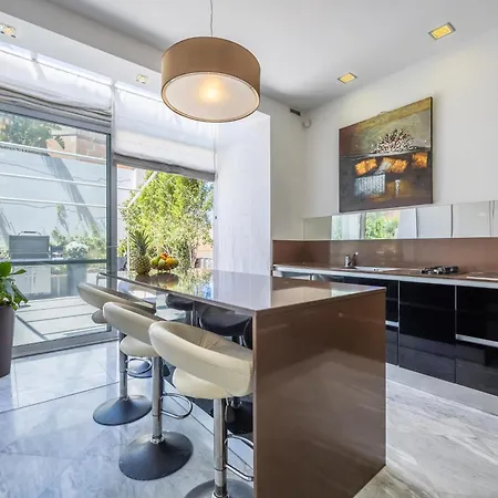 Luxurious 5 Bedroom Pool, 3min From St Julian's 빌라
