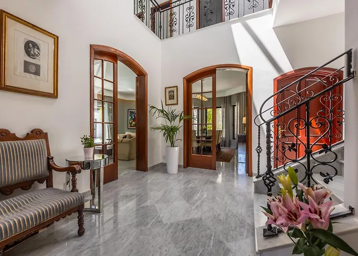 Vila Luxurious 5 Bedroom Pool, 3min From St Julian's *