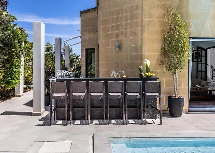 Villa Luxurious 5 Bedroom Pool, 3min From St Julian's