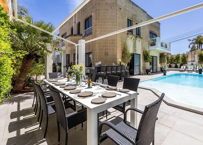 Villa Luxurious 5 Bedroom Pool, 3min From St Julian's Is-Swieqi